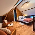 La Grange Aux Hirondelles - Familiale Guest house 3*