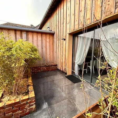 La Grange Aux Hirondelles - Familiale Guest house